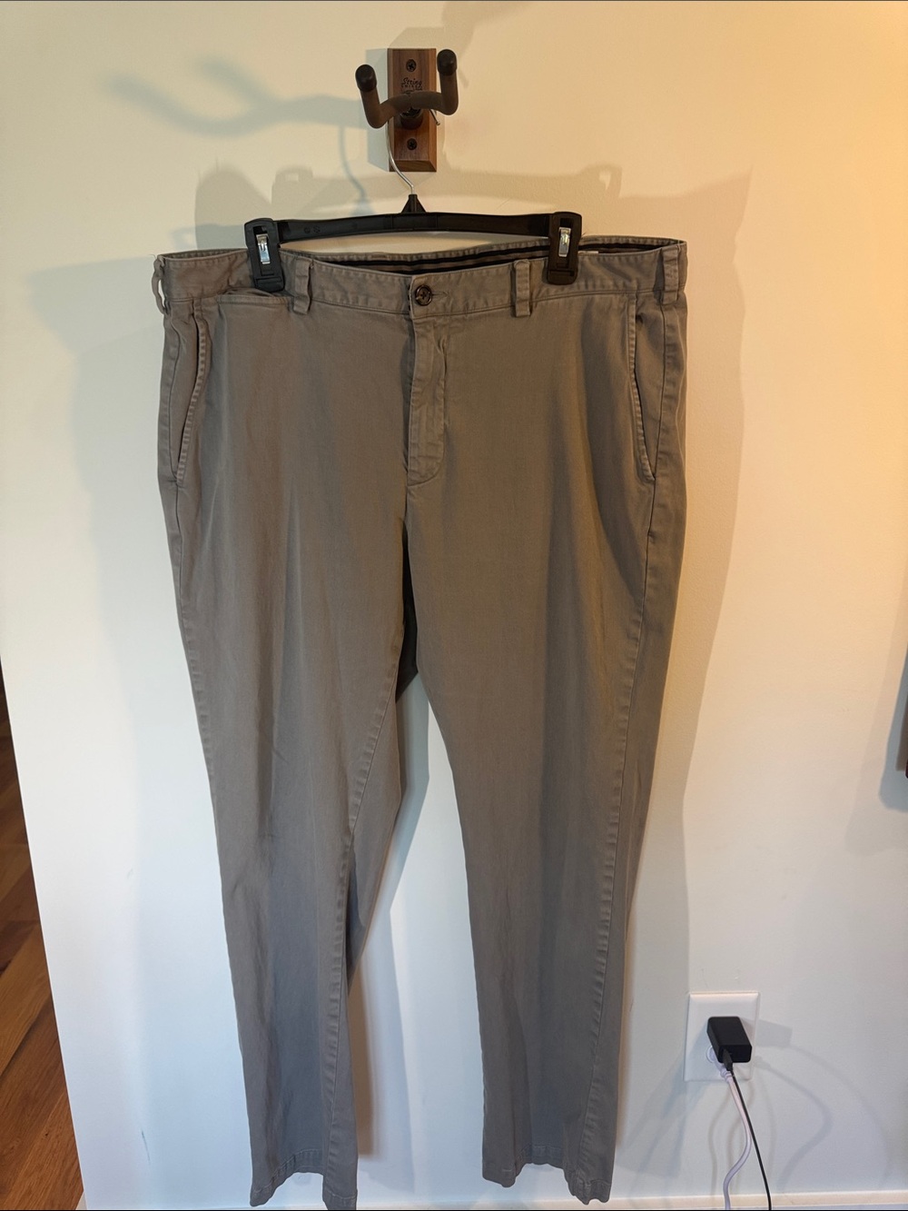 Johnston & Murphy Men's Taupe Gray Chino Pants